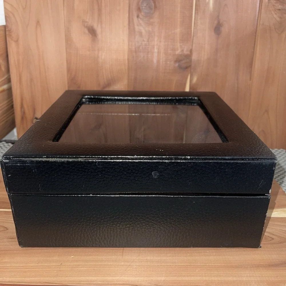 Bey-Berk Black Genuine Leather 3 Watch See Thru Box Locking Clasp Watch Pillows